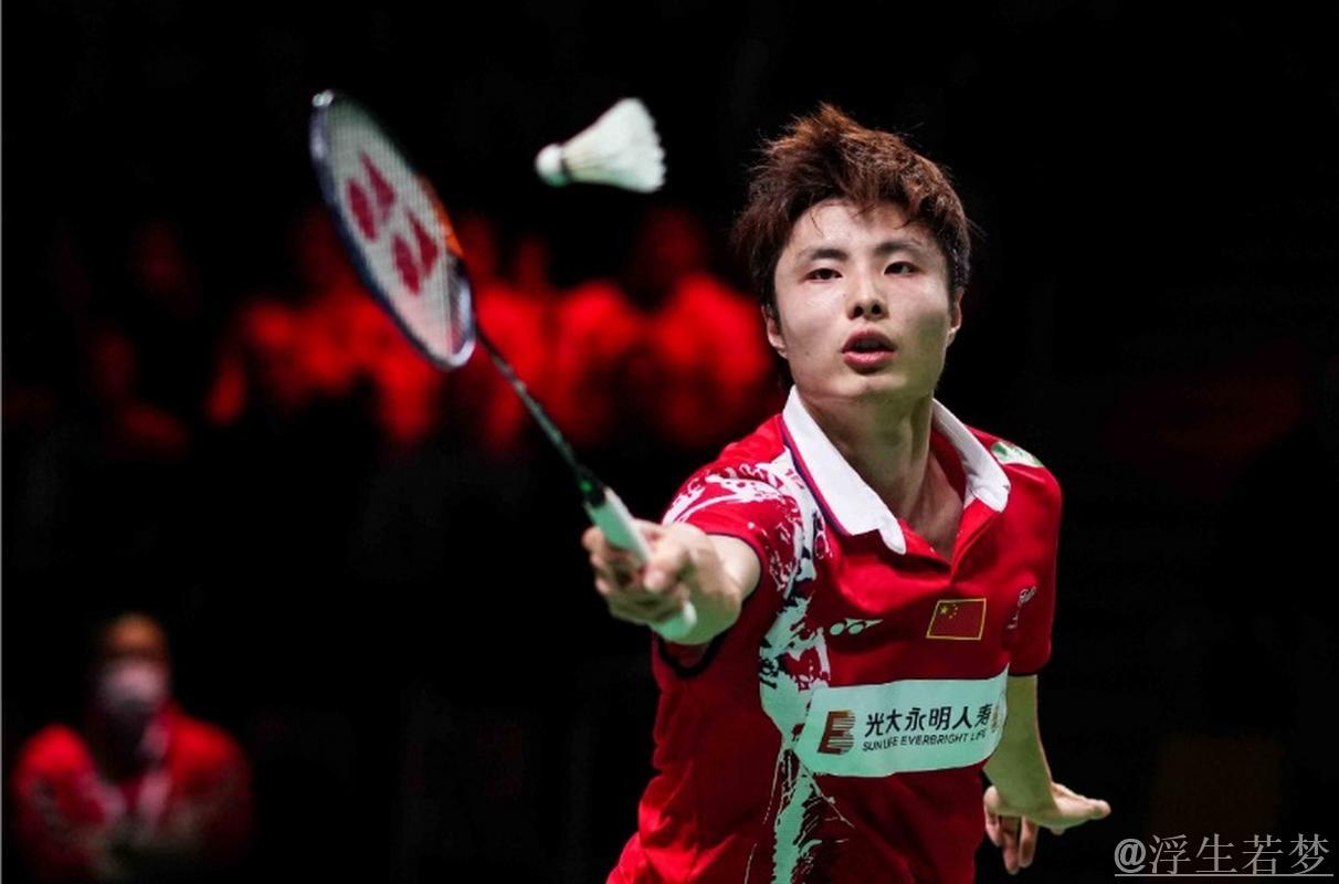 中国羽毛球公开赛男单四强对决:周天成迎战石宇奇 中国羽毛球公开赛男单四强对决:周天成迎战石宇奇
