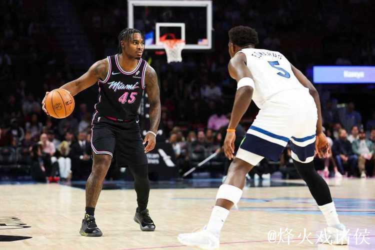 爱德华兹砍下33分兰德尔贡献23+10 森林狼终结热火四连胜势头